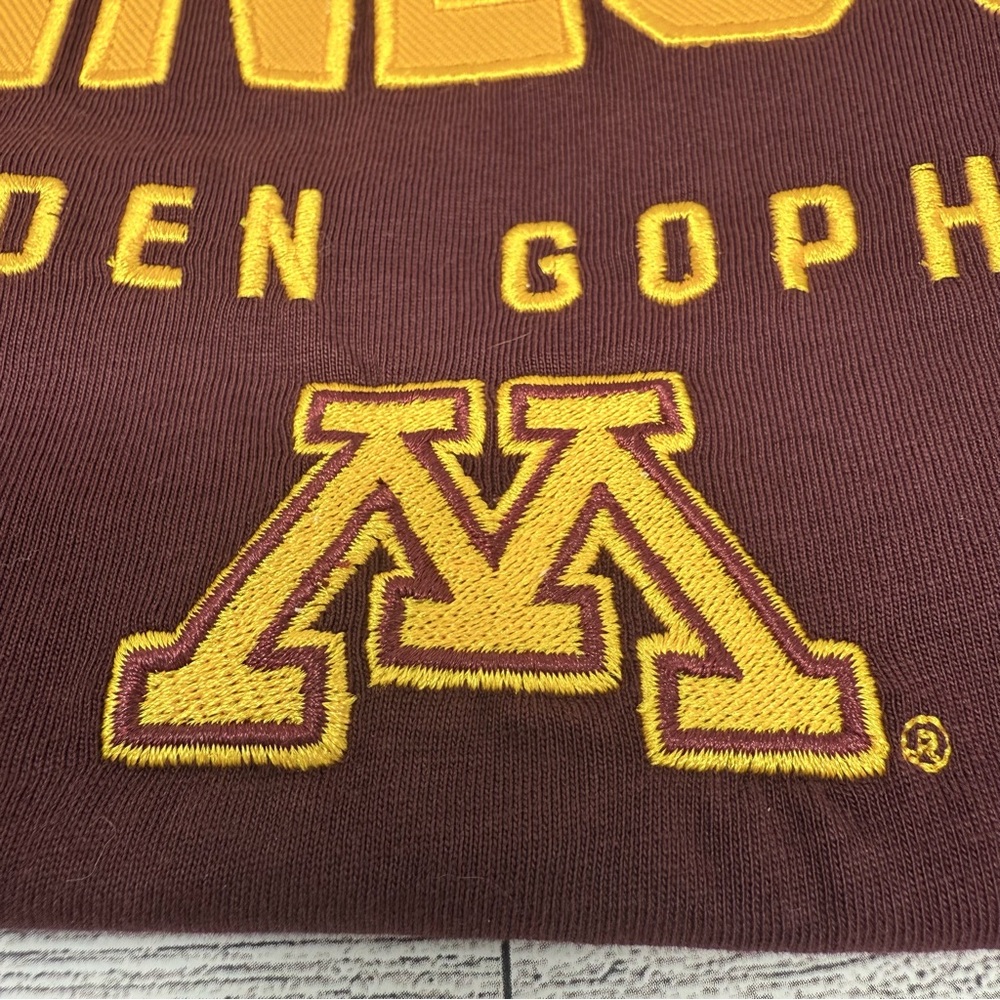 NWT-Champion Minnesota Golden Gophers Embroidered Maroon Men's XL T-Shirt - Picture 9 of 12